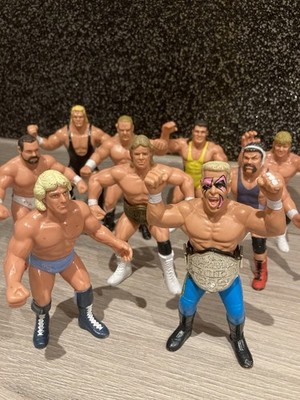 WCW Galoob Vintage Wrestling Figuren Sting Flair Steiner Bros Sid mit Gürtel sehr guter Zustand