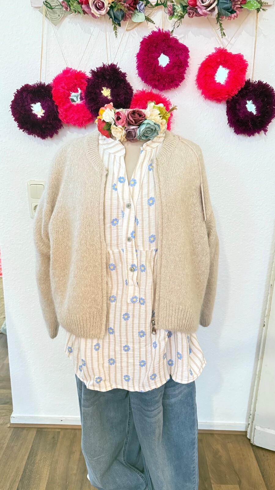 Italy Strick Cardigan Strickjacke Jacke Gr. 36 38 40 42 Beige