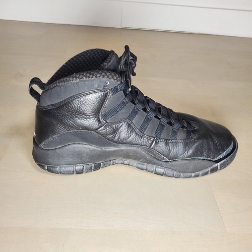 Size 8.5 - Jordan 10 Retro Stealth 2005 - Picture 6 of 13