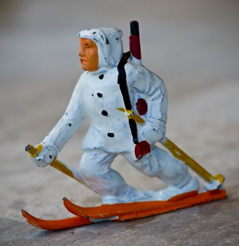 VINTAGE Manoil Cast Lead Soldier FINN SKYING TROOPER M125 Made in USA 1930's