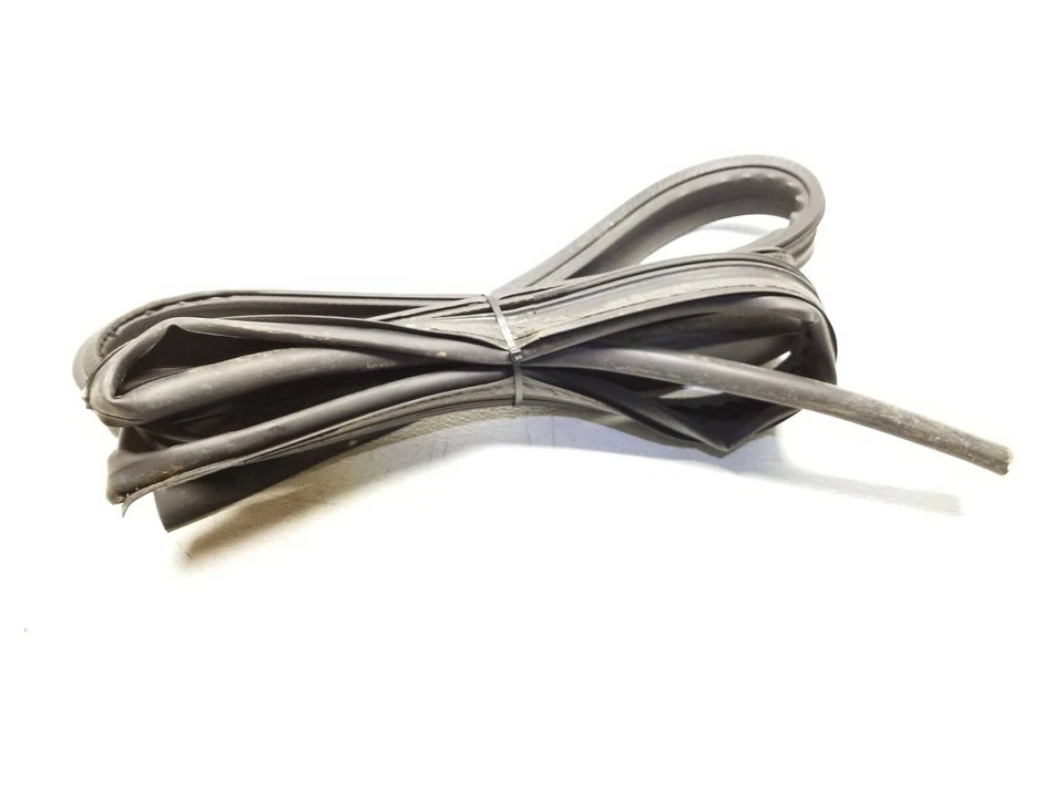 08 09 10 11 12 13 14 ESCALADE RIGHT PASSENGER SIDE WEATHERSTRIP SEAL OEM - Image 3 of 4