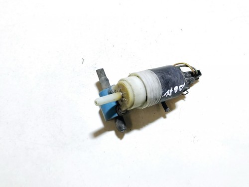 Waschwasserpumpe, Scheibenreinigung  Volkswagen Passat DE1220986-82