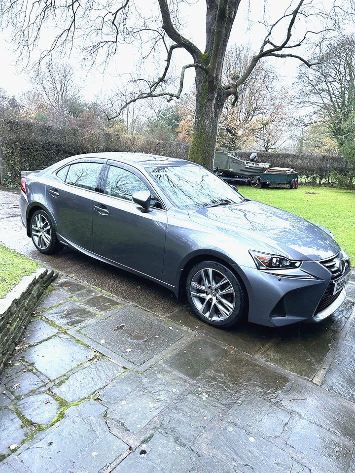 Lexus Is300h CTV  Hybrid Elec - Image 2 of 4