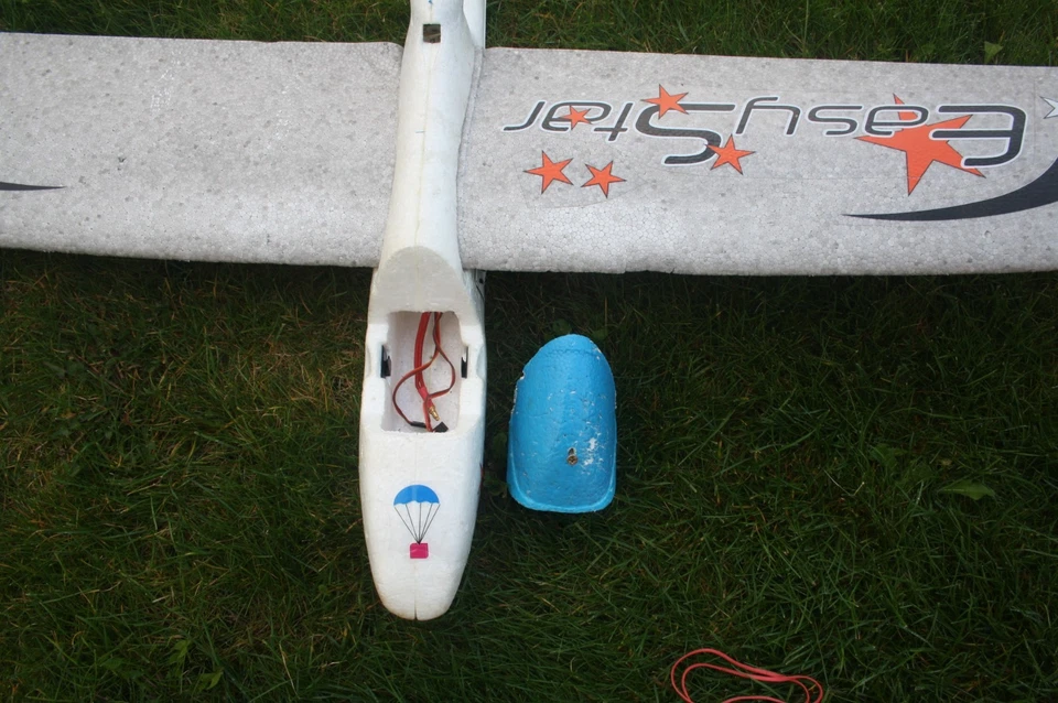 Multiplex  Easystar Mit Motor und Servos - Bild 4 von 4