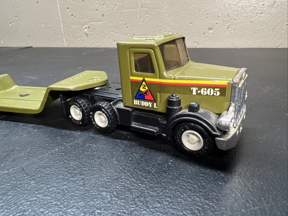 Винтажный армейский танк/джип-транспортер грузовик и прицеп Buddy L T-605 FS Bnfts Chrty - Изображение 2 из 4
