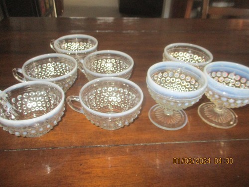 5 tazze da tè Hobnail e 3 tazze da dessert opalescenti - Foto 2 di 4