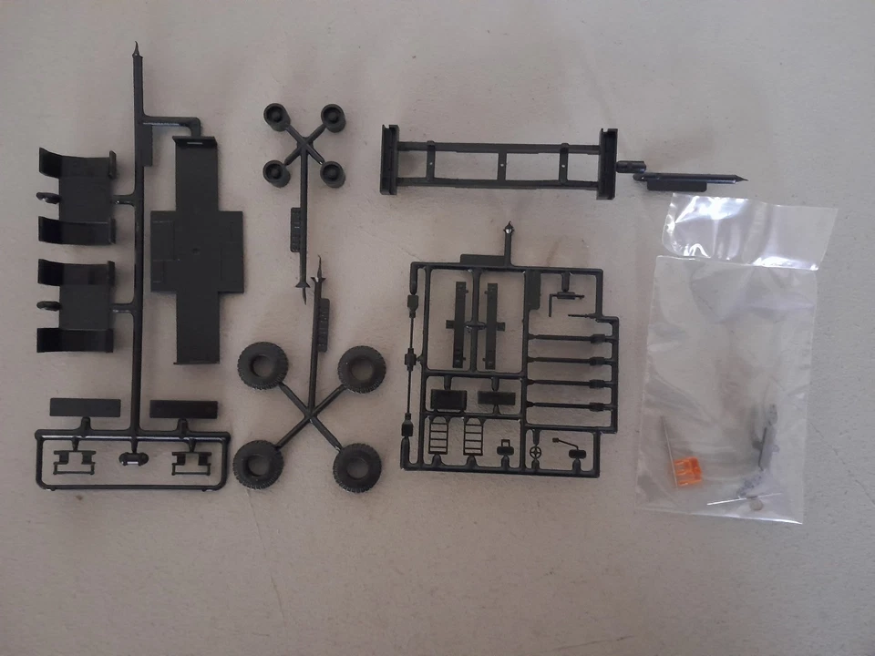 Preiser 1110 BS Krupp 35 GMT-I Industriekran Neuero gelb 1:87/H0-OVP,vollständig - Bild 3 von 4