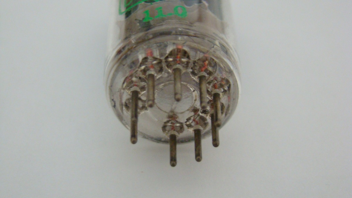 Tube Audio Miniwatt Dario 12AX7S / ECC83 – Code FRS – Appairé – Comme NOS