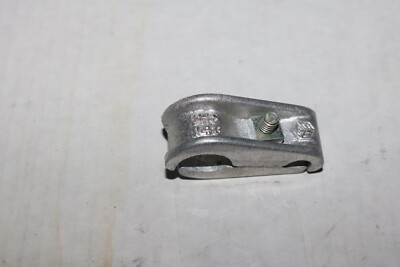 NOS Crouse Hinds CHS 143 conduit clamp for 1/2 diam conduit lot of 6