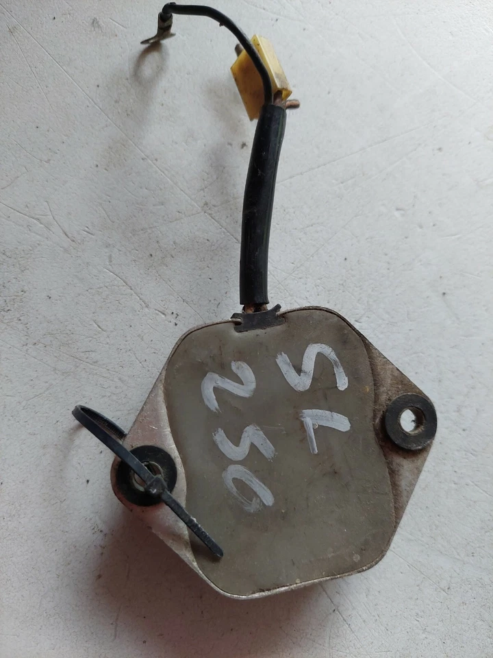 Регулятор выпрямитель Honda SL250  - Изображение 2 из 2