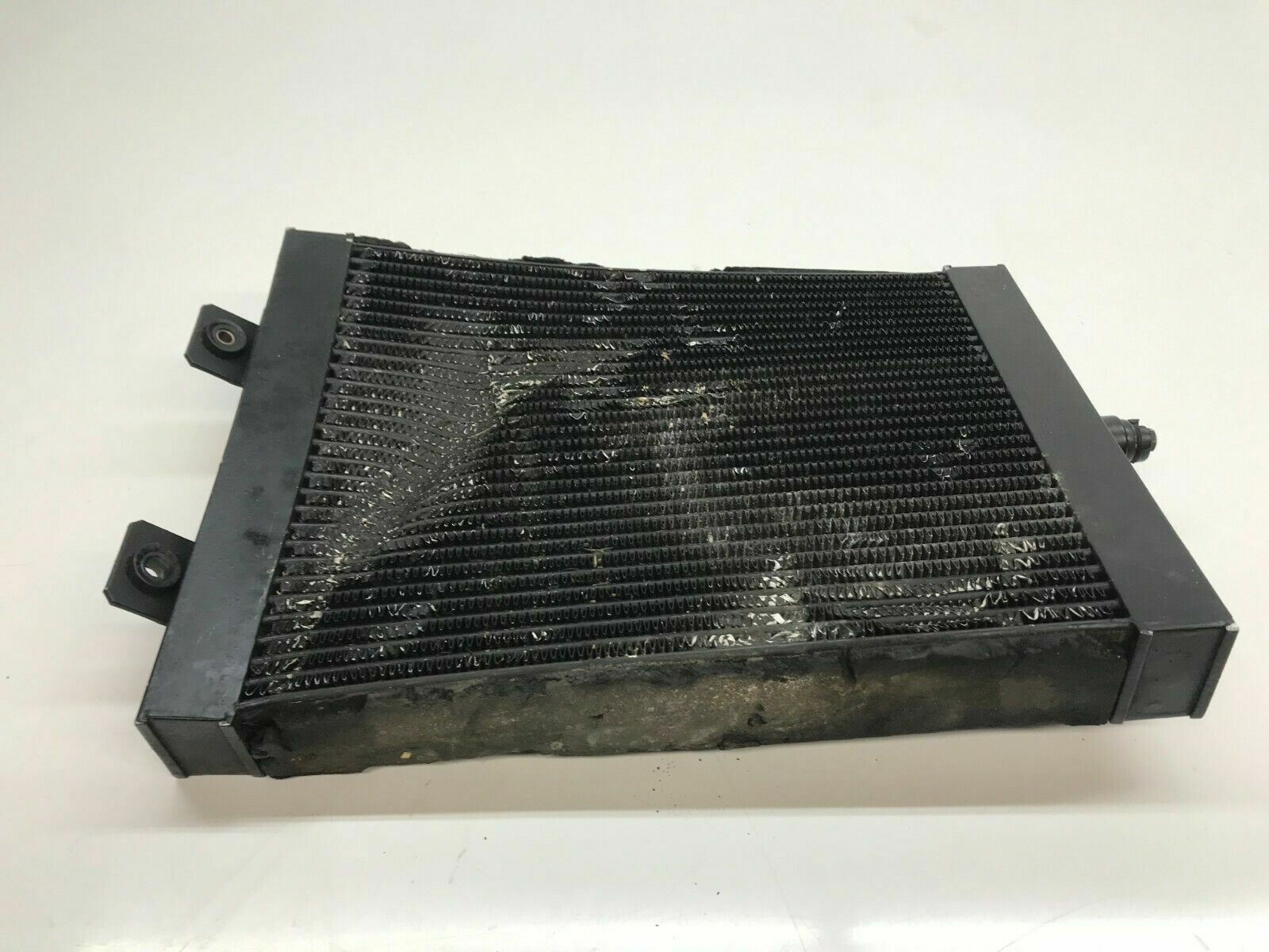 LAMBORGHINI MURCIELAGO LP640 COUPE ROADSTER OIL COOLER RADIATOR OEM 07M117021A