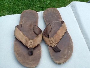 quiksilver leather flip flops