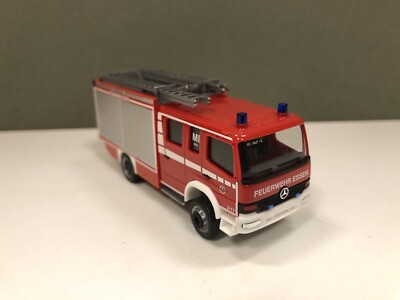 Herpa Mercedes Benz Atego HLF Freiwillge Essen Feuerwehr Fire Engine 1/87 Scale