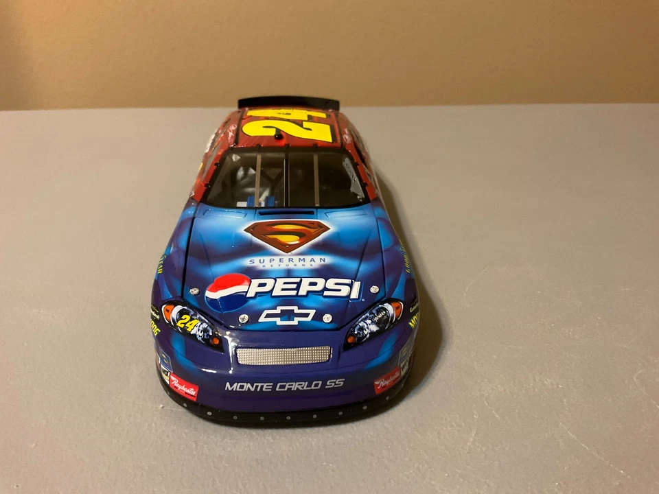 Jeff Gordon #24 Pepsi Superman Returns 2006 Monte Carlo SS Elite 1 de 1.800 Foto 4 de 4