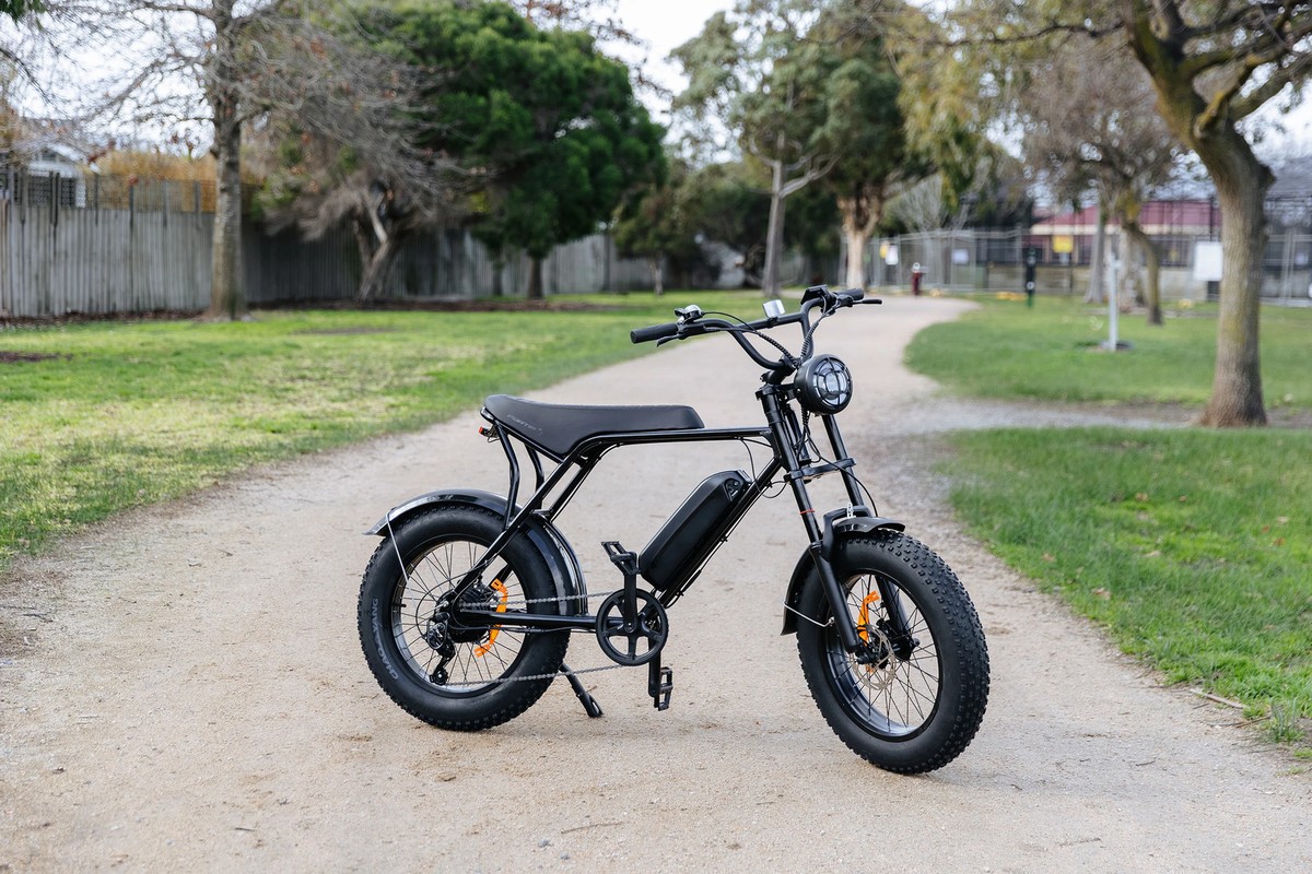 Bublr Bikes Moonlighting Motorized Bikes Around The Block 500W