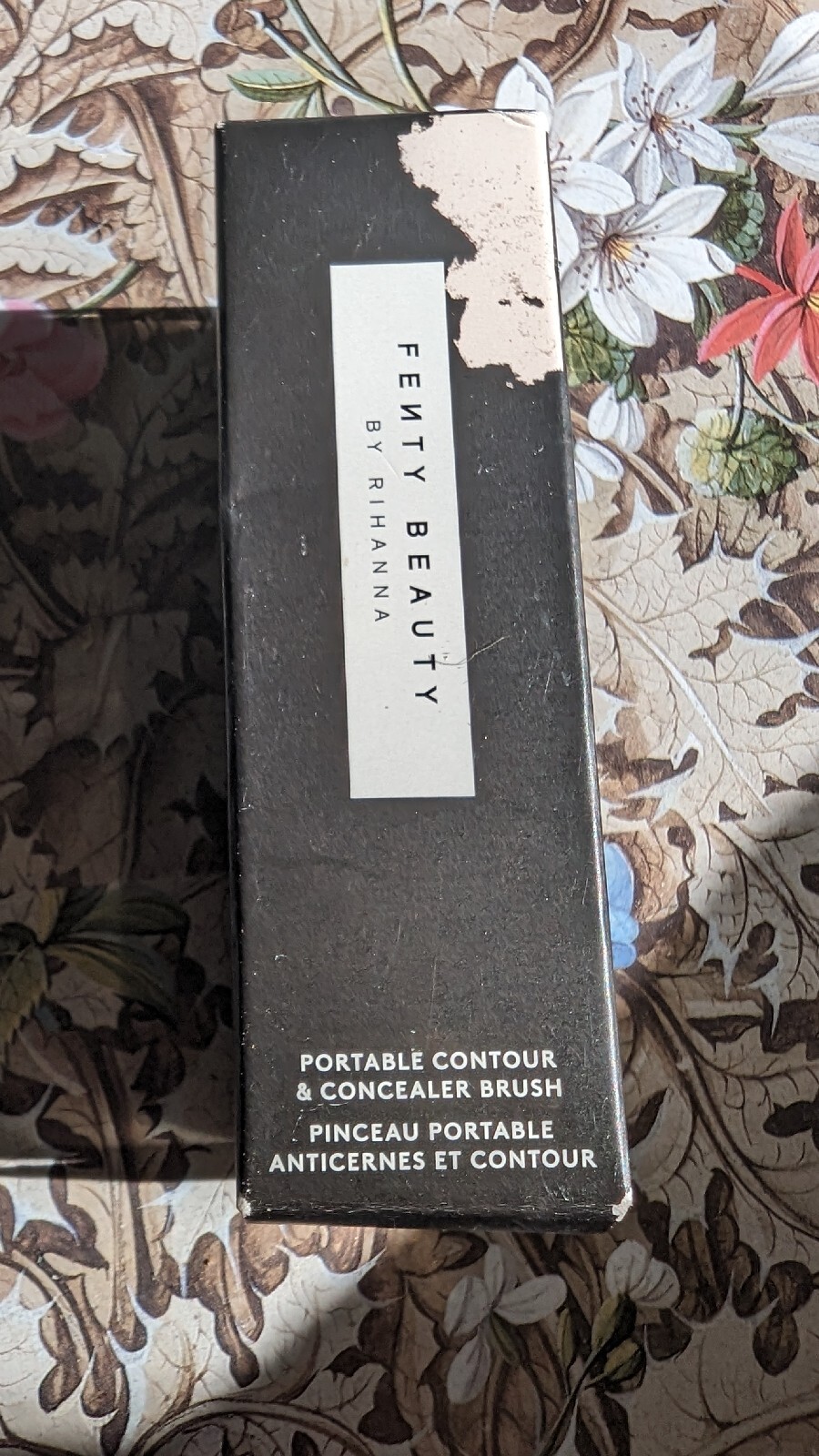FENTY BEAUTY RIHANNA Contour Concealer Brush 150 NEW Authentic NIB  -image