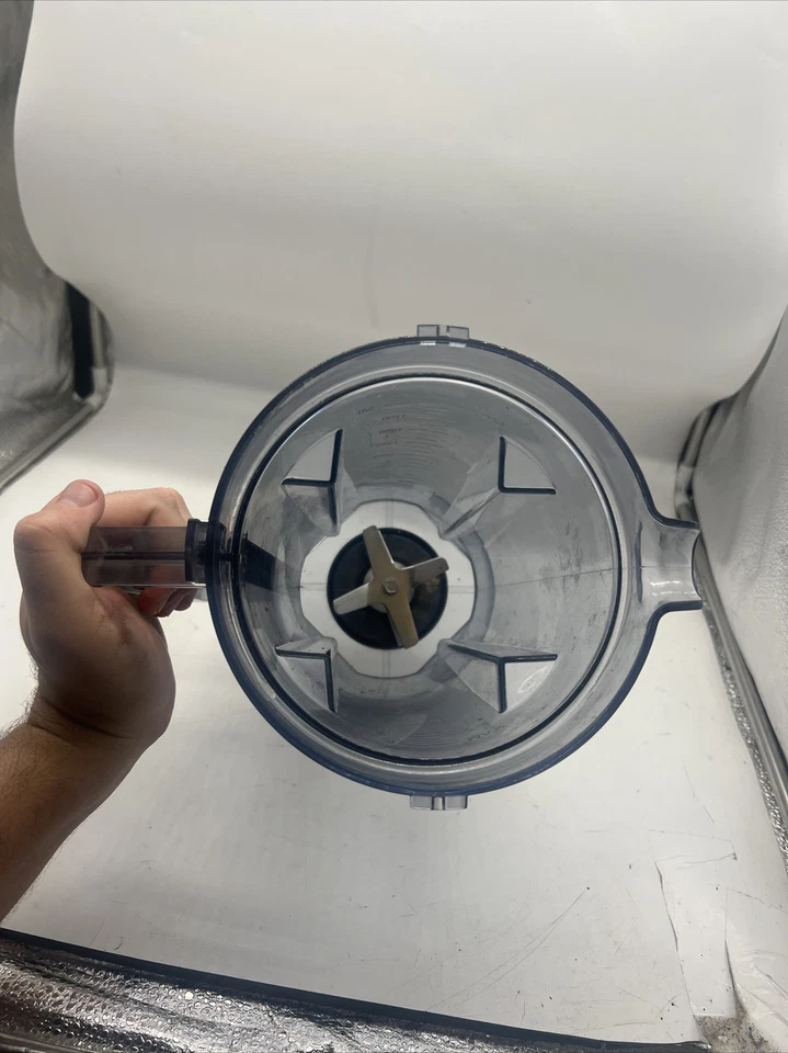 VITAMIX CONTAINER 70 oz.  8 CUP No Cap.  A - Image 2 of 3