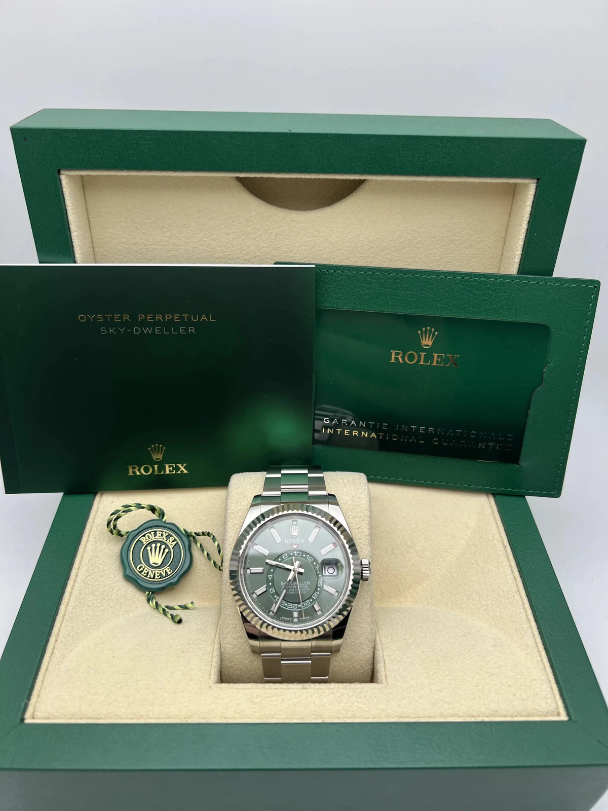 NEW 2025 Rolex Sky-Dweller 336934 42mm Green Dial Oyster Bracelet Box Papers