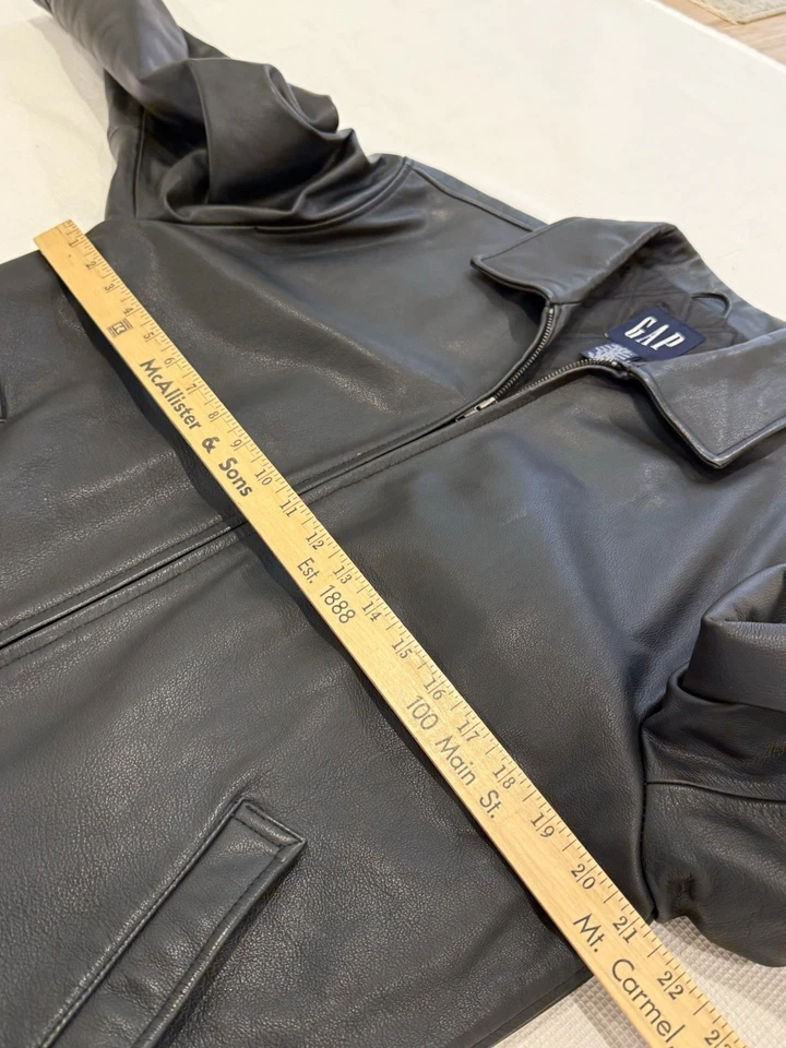 Chaqueta De Colección GAP Moto Y2K Años 2000 Cuero Negro Pesado 112978 PARA HOMBRES Abrigo Pequeño Foto 4 de 4