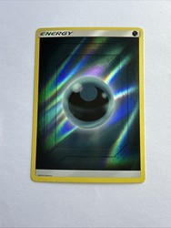 Darkness Energy Reverse Holo (2019)