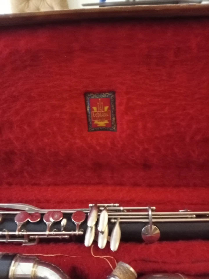 Clarinete bajo G Lablanc Paris con estuche Hartmann monograma S Foto 2 de 4