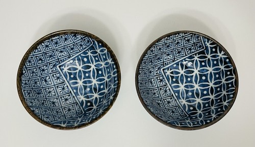 2 Hijiri Gama Blue And White Porcelain Japanese Signed Rice Noodle Footed Bowls