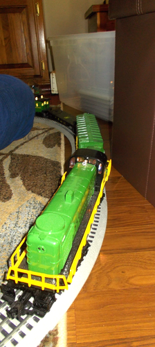 JOHN DEERE Ready-To-Run Remote Train Set by LIONEL 40" x 130" Fastrack WORKING - Picture 4 of 20