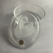 Boite CRISTAL D'ARQUES 24% plomb ovale décor cygne Dim.~11.8x10.5x5cm