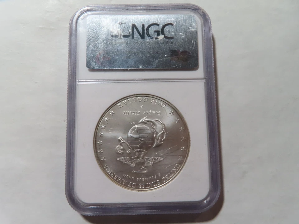 Q61 US Marines 2005 SILVER Dollar NGC MS-70 - Image 2 of 2