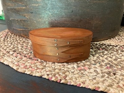 Small 3-1/2'' Long Covered Oval Shaker Style Box, Well Made, Excellent Condition
