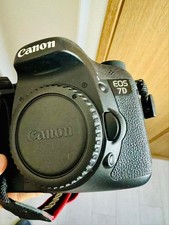 Canon EOS 7D Digital SLR Camera Body High Speed Shooting Excellent Quality