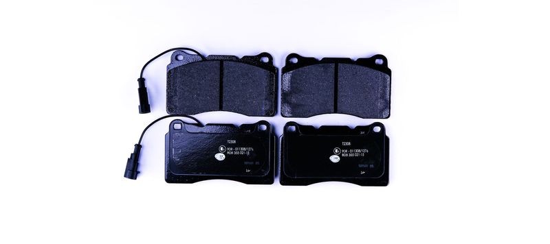 HELLA Brake Pad Set For Disc Front Fits Alfa Romeo Giulietta 8DB 355 021-151