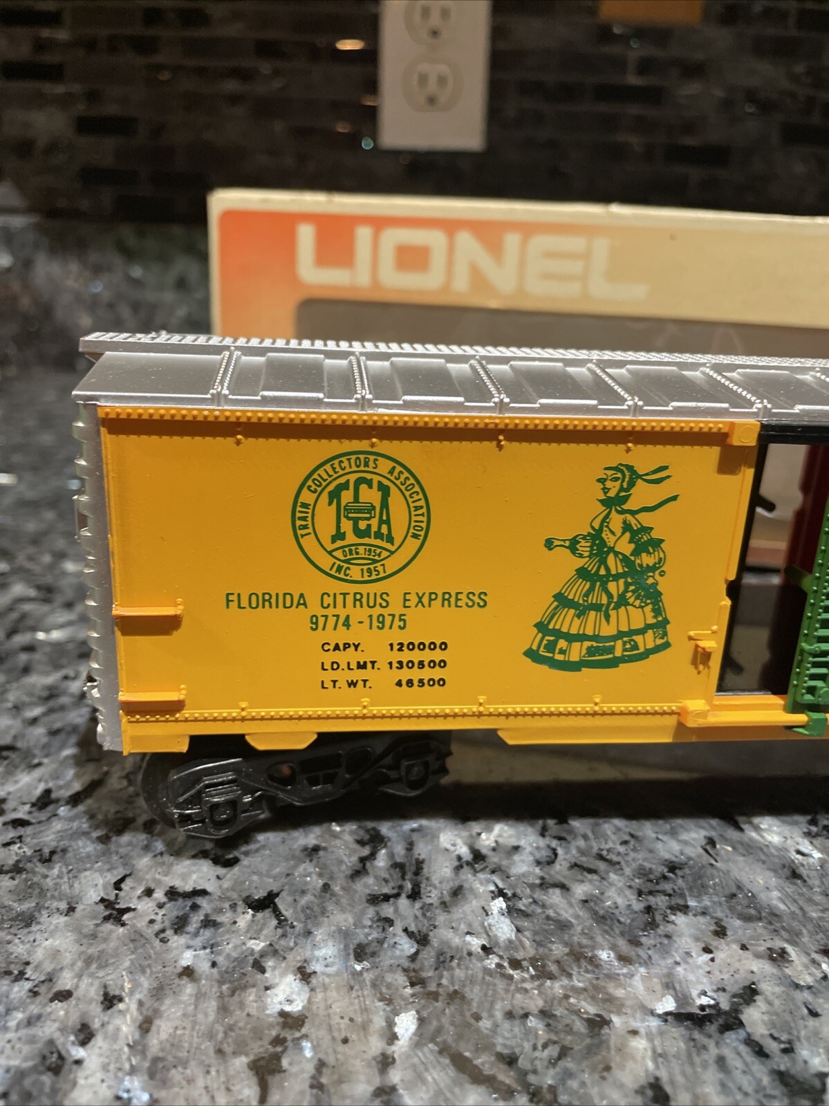 Picture 2 of 22
