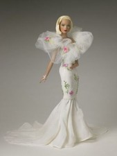 Tonner Doll C'est Magnifique Blanc, Metro Glamour LE100, rara! NRFB!