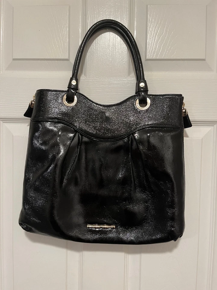 Bolso de Mano Elaine Turner Mediano Charol - Perfecto para Documentos Foto 3 de 4