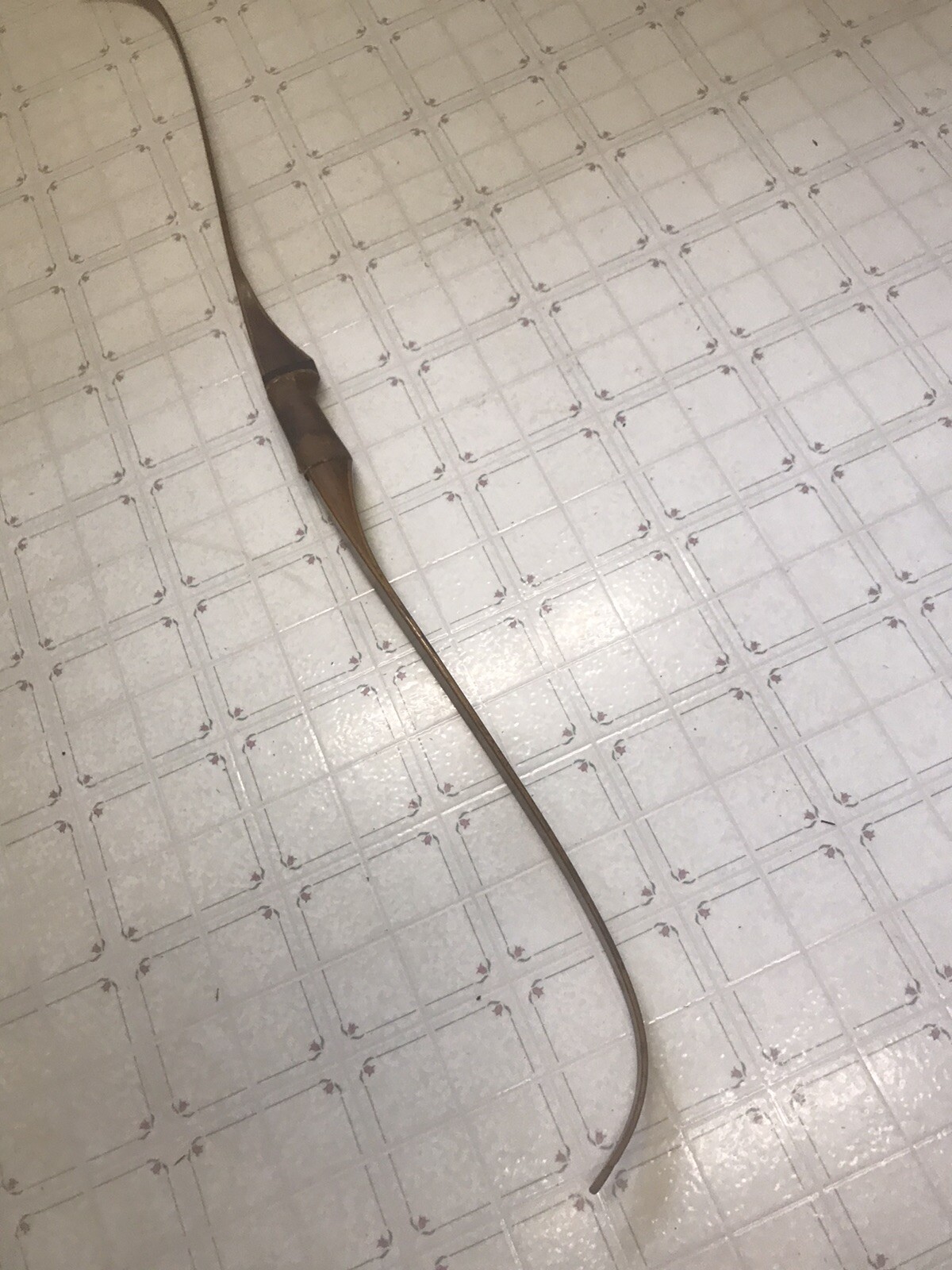 VINTAGE Rare HUNTER Mammoth ARCHERY 58" RECURVE BOW Yakima Wa. Nice See