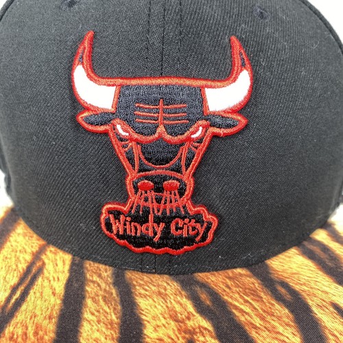 Gorra Chicago Bulls 7 5/8 Windy City New Era 59Fifty Tiger Print NBA Baloncesto - Imagen 2 de 15