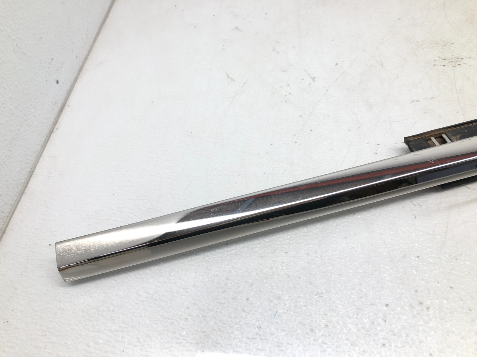 2014-2018 BENTLEY FLYING SPUR LEFT DRIVER REAR DOOR WINDOW BELT MOLDING TRIM OEM