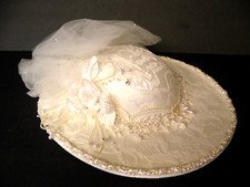 GORGEOUS RETRO FRENCH WHITE IVORY LACE TULLE BRIDAL HAT FAUX PEARLS RHINESTONES