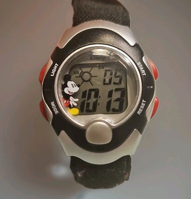 DISNEY MICKEY MOUSE Watch DIGITAL MC2274 HOOK & LOOP BLACK WATCH TESTED WORKKNG