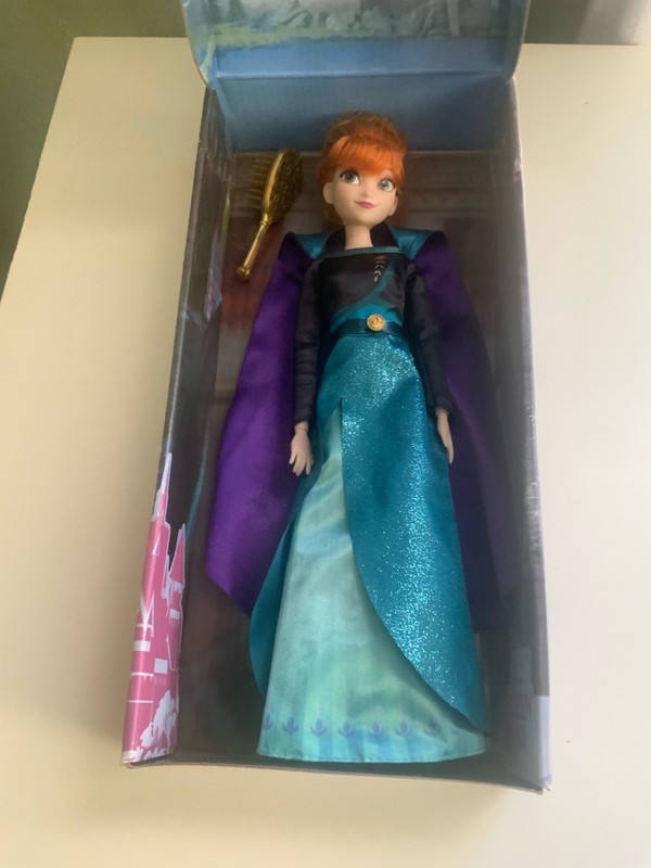 Disney Princess FROZEN ANNA Classic Doll