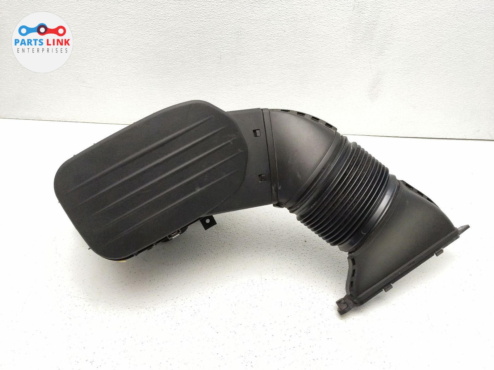 Maserati Levante 2017-2020 RIGHT Air filter box