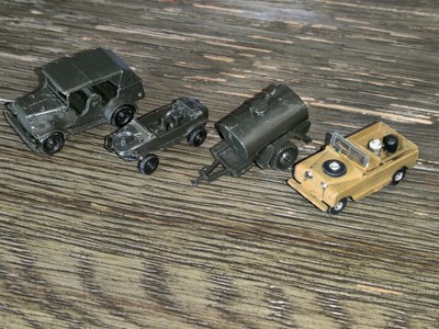 4 Roco Minitanks Dodge Command Car VW Amphibious Water Tank Trailer Land Rover