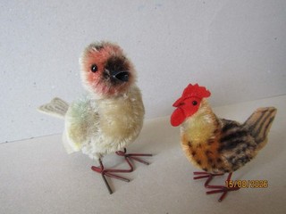 Pinzón Steiff con botón y pollo ambas patas de metal años 60 ¡excelente!