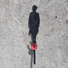 Un nuevo marcador de tumba conmemorativo Wren de la Royal Navy estaca de 6" para recuerdo de la Royal Navy.