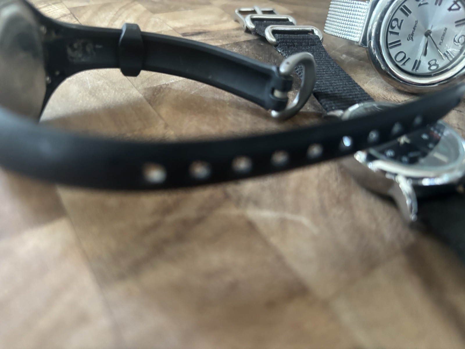 Watch Bundle Set Of 4 Not Test Need Batteries - image 4