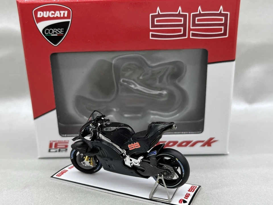 🇺🇦 1:43 SPARK DUCATI GP16 MOTO GP 2016 JORGE LORENZO #99 MotoGp Black Carbon - Image 3 of 4