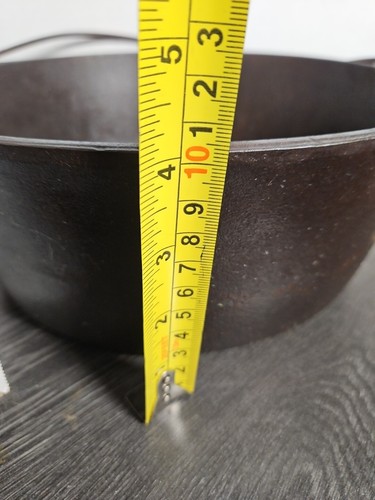 Vintage Cast Iron Dutch Oven - Picture 9 of 9