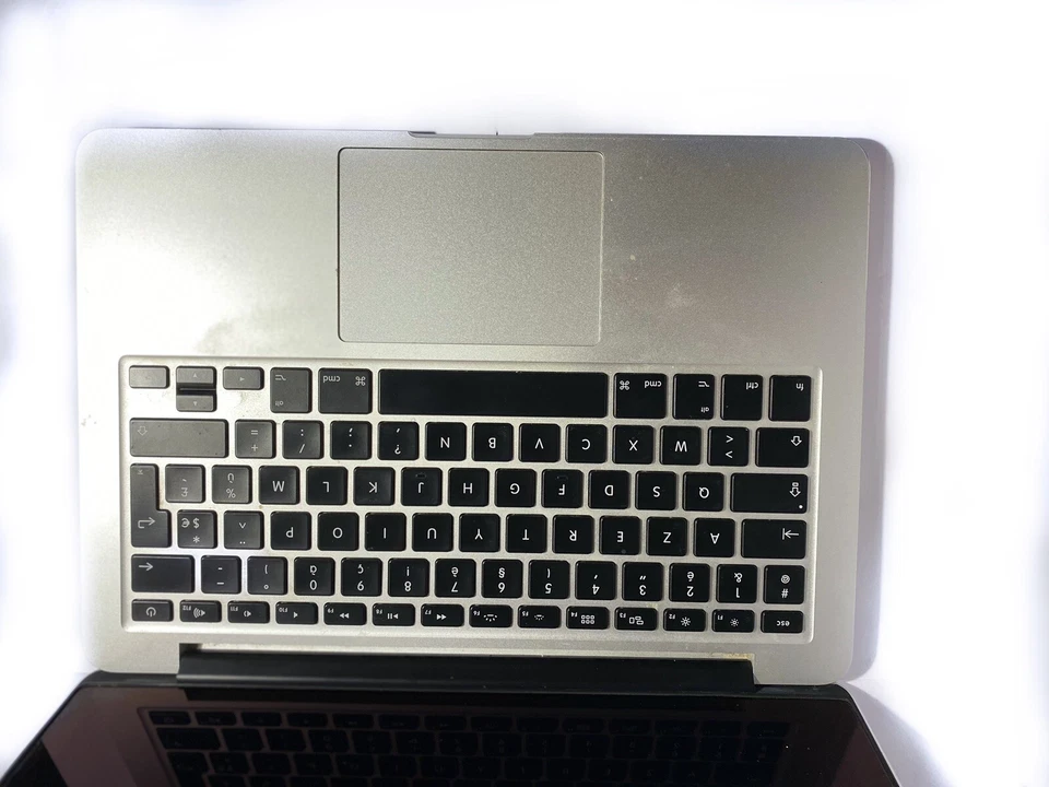 Apple MacBook Air 13,3" (128Go SSD, Intel Core i5-4260U, 1,4 GHz, 4Go), photo 3 sur 5