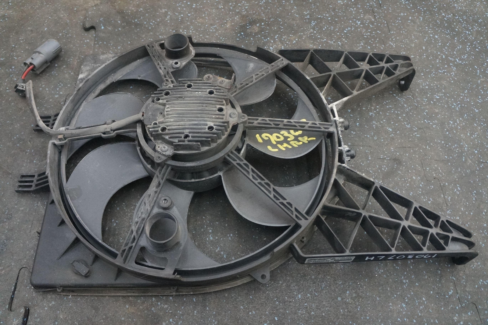 Radiator Engine Cooling Fan Motor 11L0280CP OEM McLaren MP4-12C